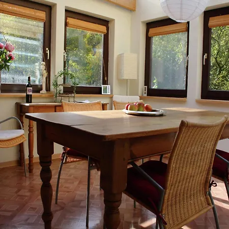 In With Garden בית נופש