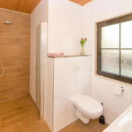 In With Garden בית נופש *